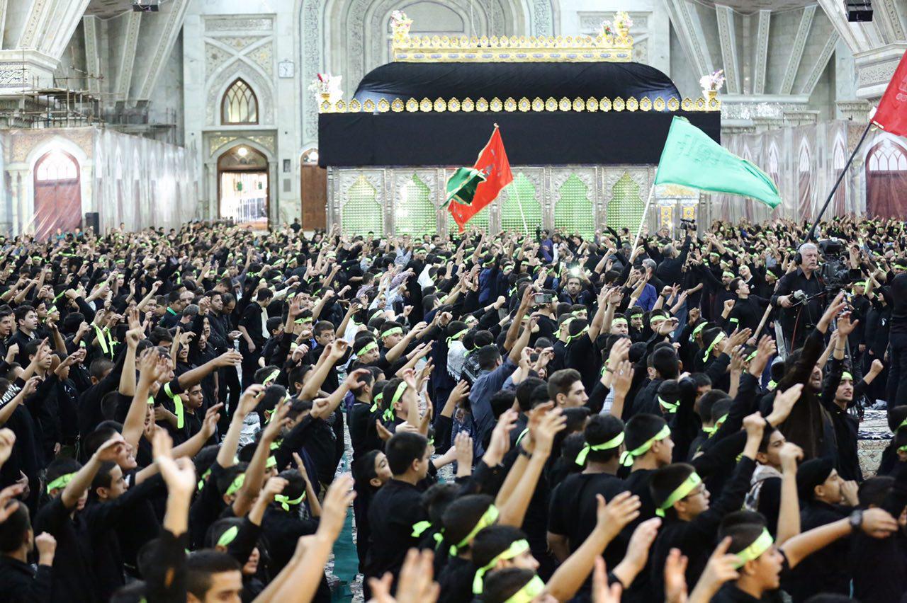 همایش بزرگ احلی من العسل با حضور نوجوانان در حرم مطهر امام خمینی (ره) برگزار شد همایش بزرگ احلی من العسل با حضور نوجوانان در حرم مطهر امام خمینی (ره) برگزار شد