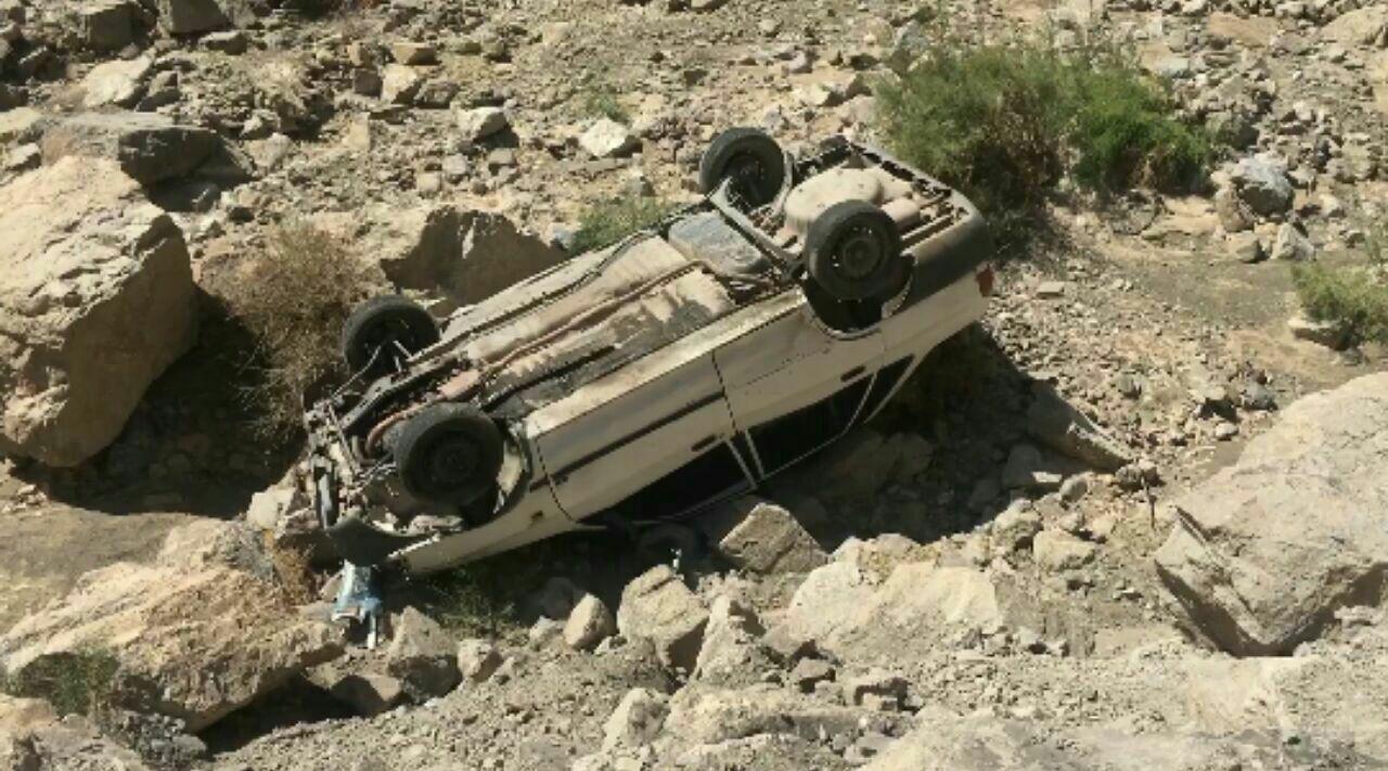 مجروح شدن یک نفر در واژگونی خودرو
