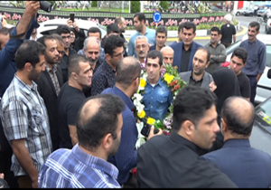 استقبال مردم بابلسر از مدال آور مسابقات کشتی آسیا