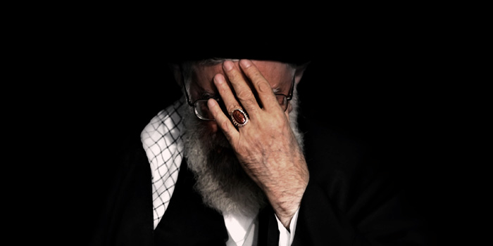 ارادت حاج قاسم سلیمانی بر رهبر انقلاب + عکس