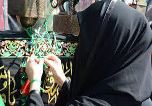 نقاب عزا به چهره کشیدن بانوان لرستانی درآیین چهل منبری