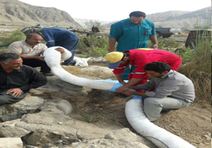 پاکسازی رودخانه کشکان از نفت