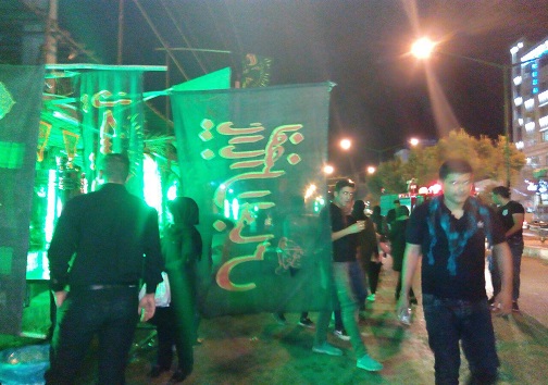 حرارت و شور حسینی هیچگاه  از دل محبانش سرد نمی شود