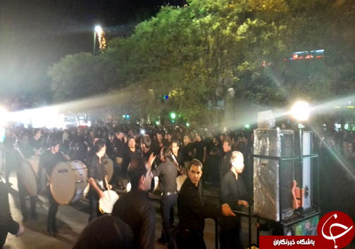 تصاویر عزاداری شب عاشورا در خرم آباد
