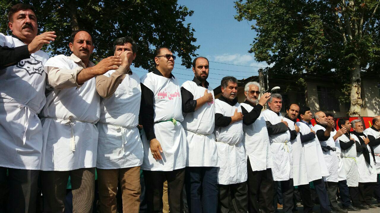مراسم کمر به کمر رامیان طواف به دور محور آل الله
