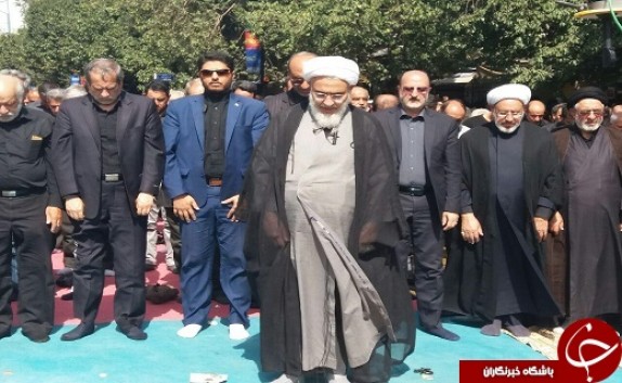 اقامه نماز ظهر عاشورا + عکس