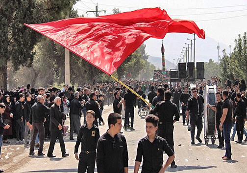 فریاد &laquo;لبیک یا حسین&raquo; در فارس طنین انداز شد/اقامه نماز ظهر عاشورا در حرم مطهر احمد بن موسی(ع)/ترافیک روان در محور&zwnj;های مواصلاتی فارس