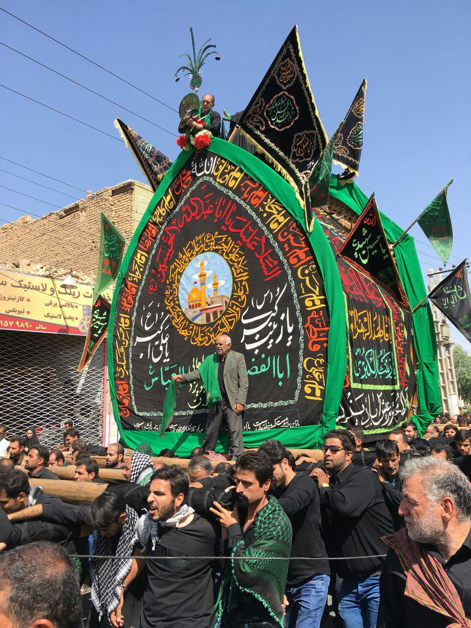 نخل گردانی ظهر عاشورا در جای جای یزد