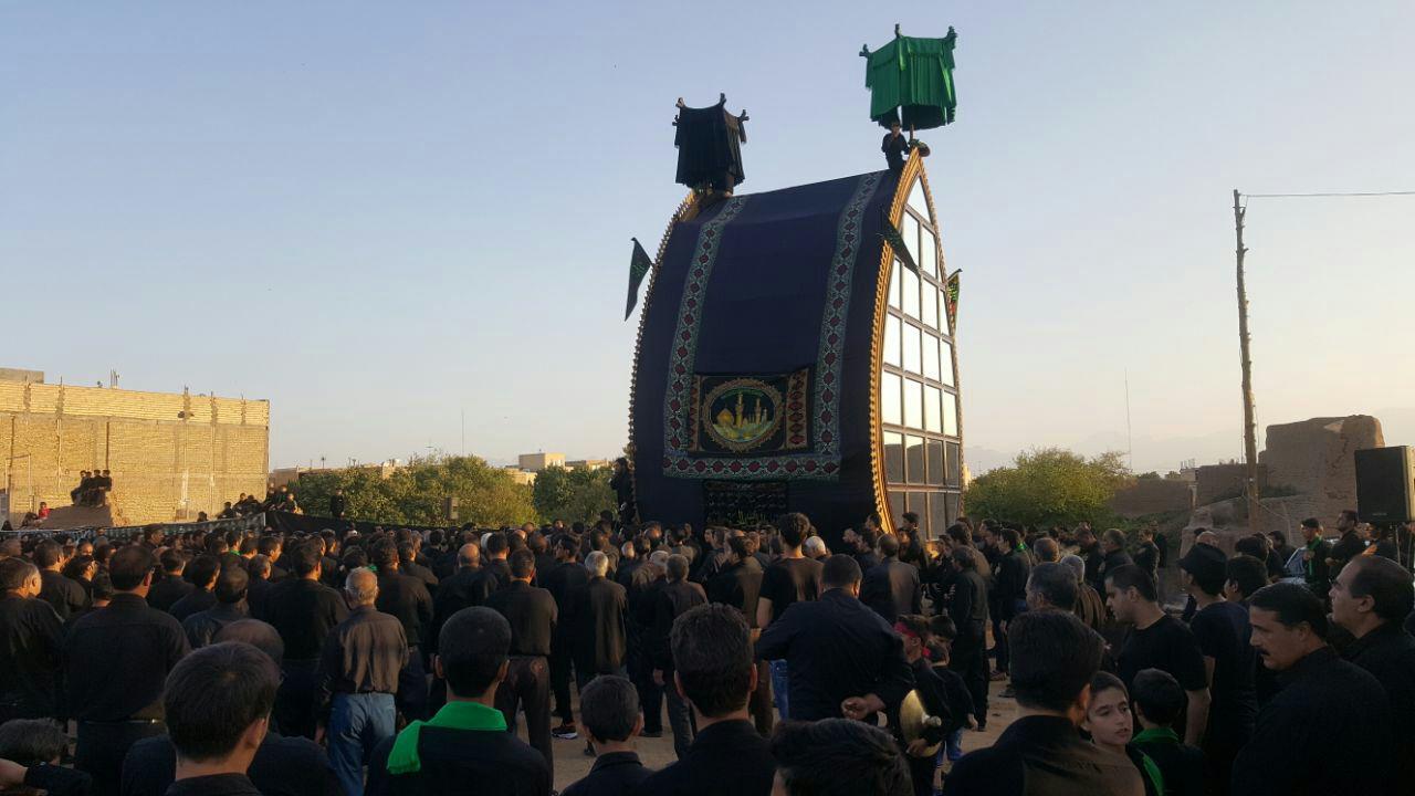 نخل گردانی ظهر عاشورا در جای جای یزد