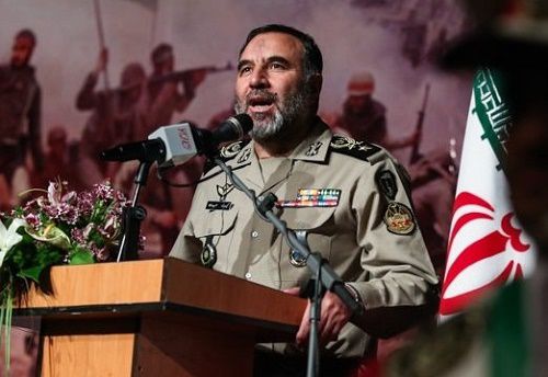 سپاه و ارتش با وحدت خود پوزه دشمنان را به خاک می&zwnj;مالند