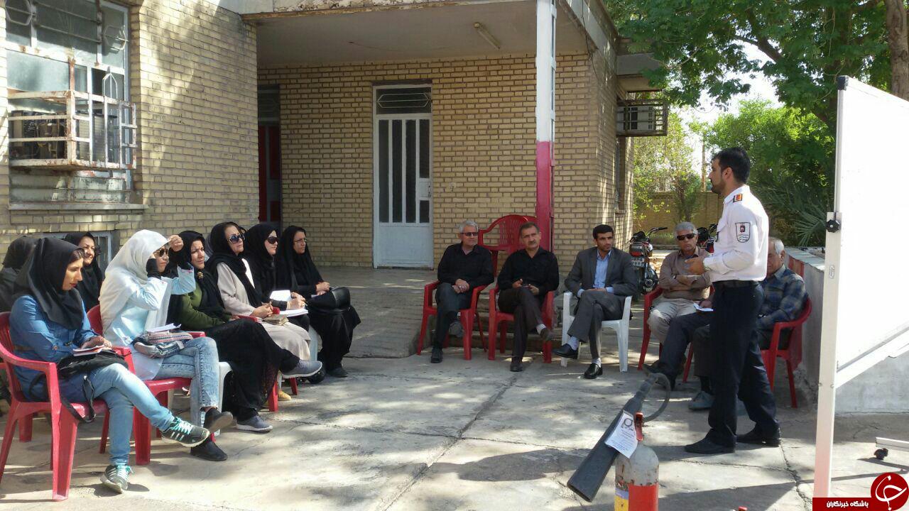 برگزاری کارگاه آموزشی مهار آتش در کوهستان