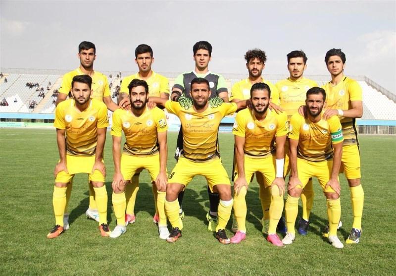 مصاف فجر شهید سپاسی مقابل تراکتورسازی تبریز