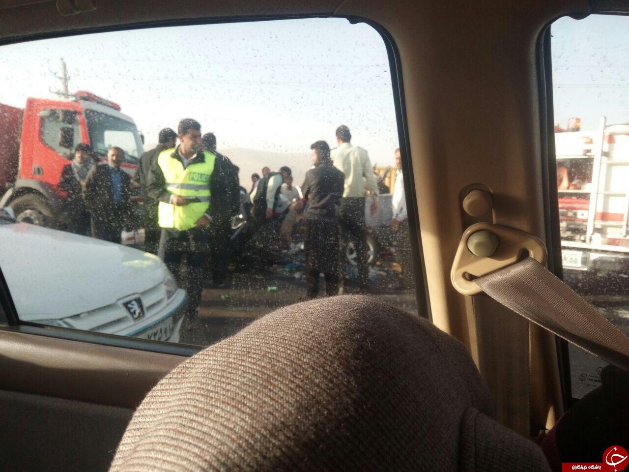 تصادف شدید اتوبوس با سمند در جاده اسلام&zwnj;آباد غرب - حمیل + تصاویر