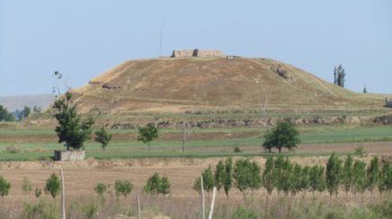 نادرشاه افشار در کجا تاجگذاری کرد؟