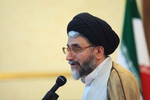 همه باید درمقابل فساد برخورد قاطع داشته باشیم&nbsp;