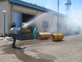 مانور خنثی سازی گاز كلر در مجتمع آبرسانی روستایی آستارا