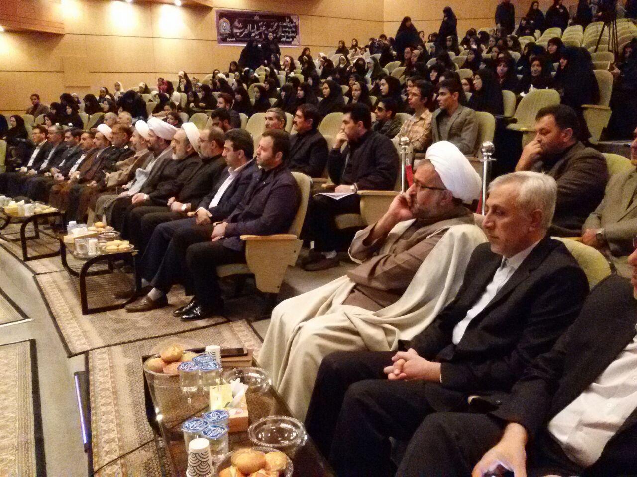 دومین کنگره ادبی سراسری عقیله العرب در ارومیه برگزار شد