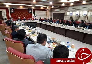 نشست واحد‌های نمونه صادرکننده استان قزوین با استاندار