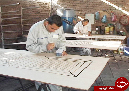 رقابت جوان کارآفرین لرستانی با کالای چینی / ساخت درب های ضد سرقت با مقاومت بالا + تصاویر