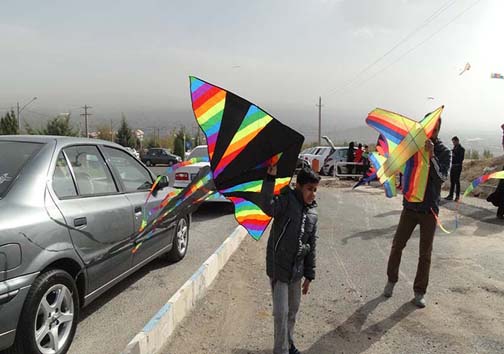 برگزاری جشنواره پرواز بادبادک&zwnj;ها در بروجرد + تصاویر