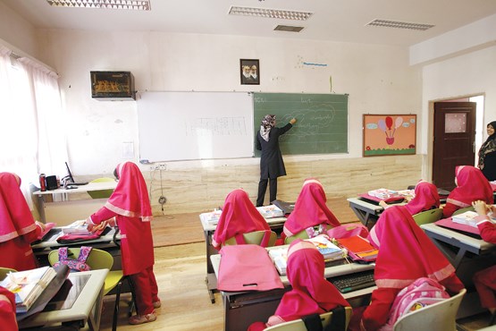 دفاع  از طرح استخدام ۱۲۰هزار حق التدریسی ناکارآمدی پذیرش دانشگاه فرهنگیان؛ زمینه ورود حق&zwnj;التدریسی&zwnj;ها به مدارس