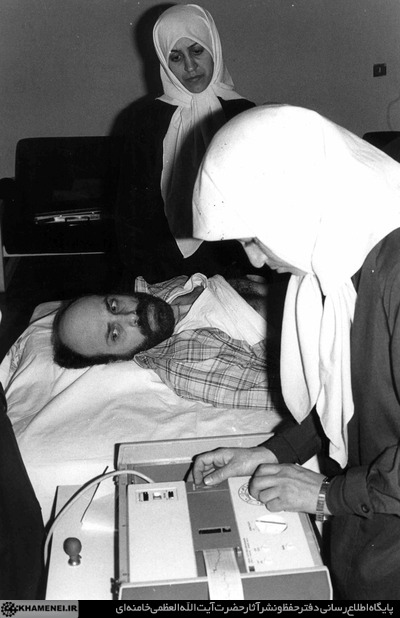 تصاویری ناب از اولین ساعات تسخیر لانه جاسوسی در سال 58