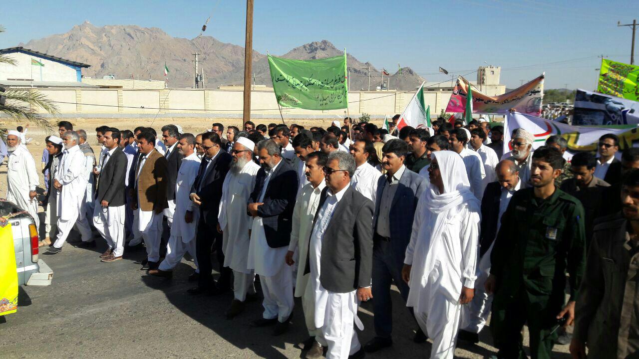 طنین &laquo;مرگ بر آمریکا&raquo; در آسمان سیستان وبلوچستان + تصاویر
