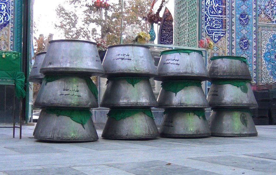 پذیرایی مردم نهاوند از مسافران اربعین+ تصویر