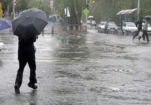 رگبار باران همراه با وزش باد