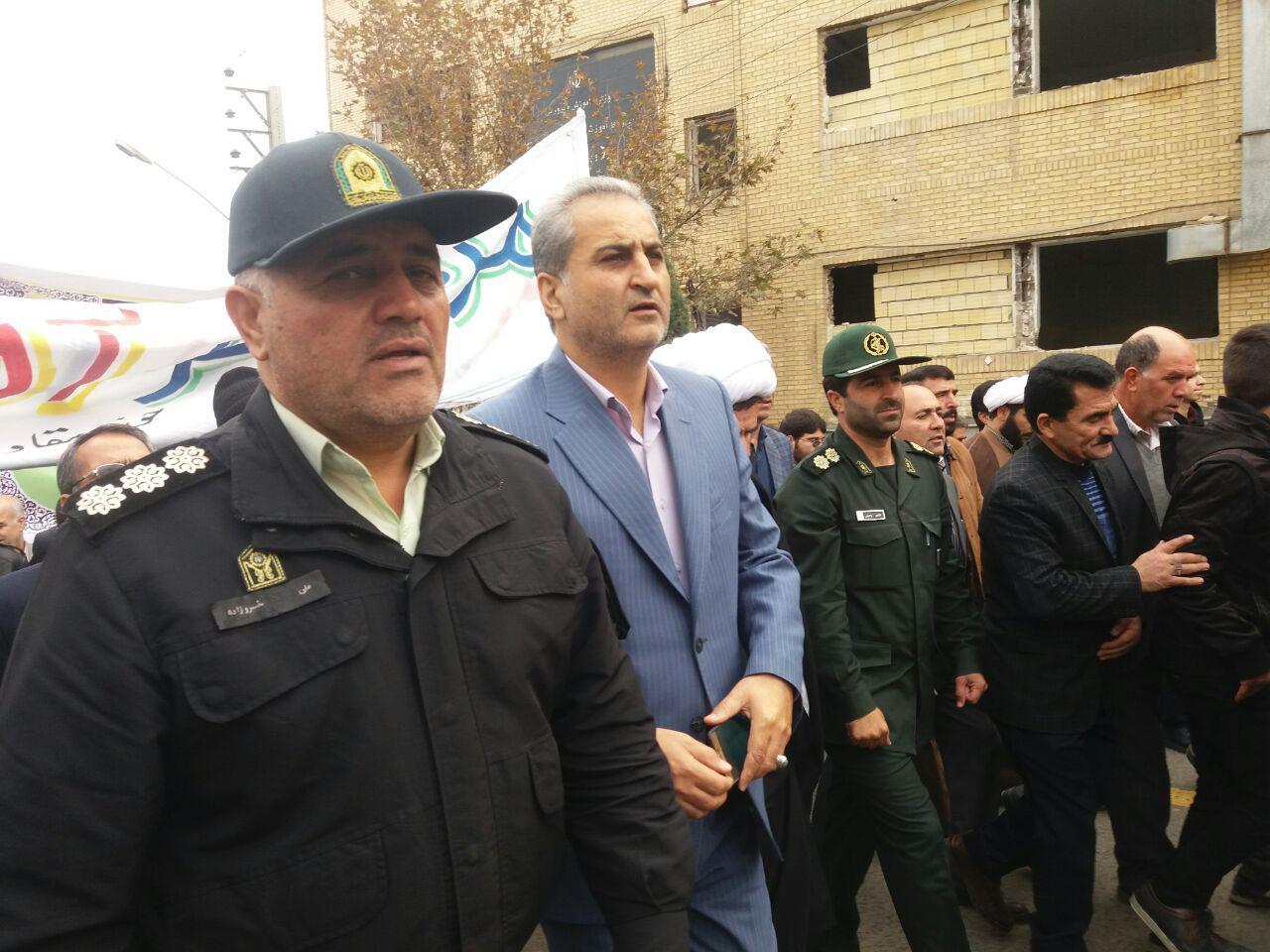 راهپیمایی یوم الله 13 آبان در شهرستان گرمی