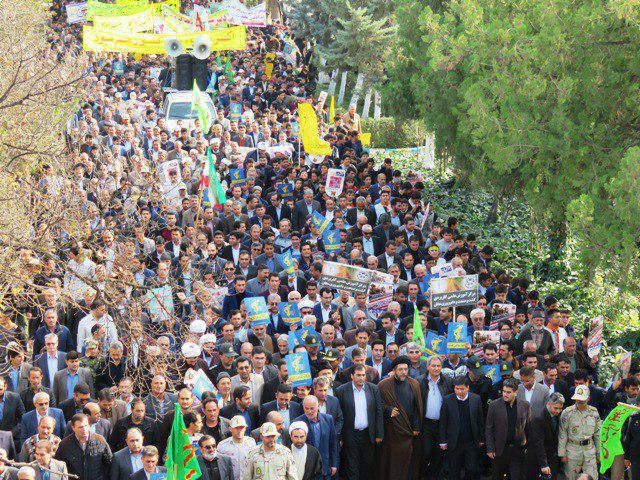 راهپیمایی یوم الله 13 آبان در شهرستان پارس آباد