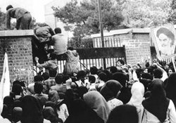 دم خروسی که بیرون آمد + فیلم