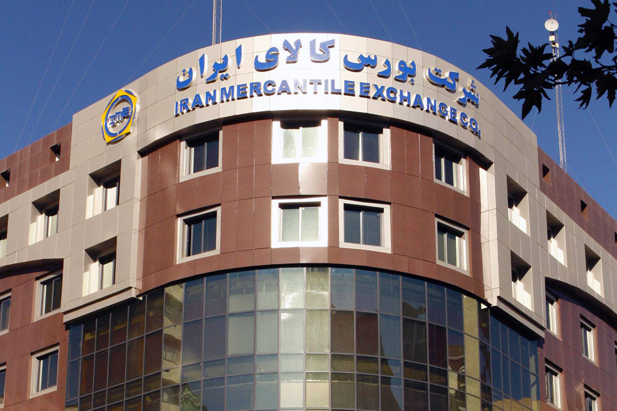 عرضه ۸۵ هزارتن مواد پلیمری، شیمیایی، قیر، لوب کات و وکیوم باتوم