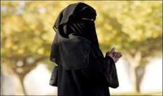 جایزه شرم آوری که زن سعودی برای یک مسابقه در نظر گرفت+فیلم