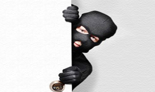 عملیات فوق حرفه ای زوج سارق برای سرقت از یک فروشنده+فیلم