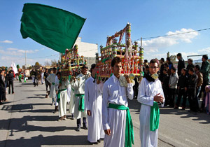حرکت نمادین کاروان اسرای کربلا به شام در شهرستان سیریک