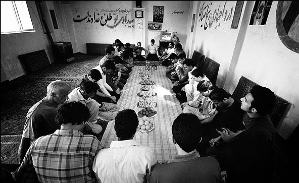 ثبت اطلاعات معتادان در سامانه آیداتیس متوقف نمی شود
