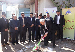 بر زمین زدن کلنگ گرمابخش