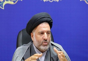 باید نسل‌های بعدی را با تاریخ و مجاهدت‌های رزمندگان دفاع مقدس آشنا کرد