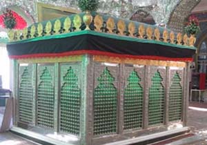نمایی از بارگاه مطهر امامزاده احمد ابن موسی در کاشان