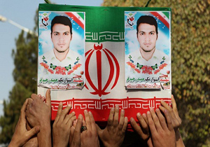 پیکر شهید «حمید رحیم فر» در شیروان تشییع شد