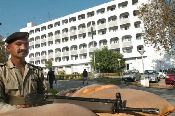 وزارت خارجه پاکستان معاون سفیر افغانستان را احضار کرد