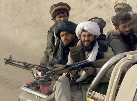 حمله ناکام طالبان برای تصرف یک مرکز نظامی در &laquo;میدان وردک&raquo;