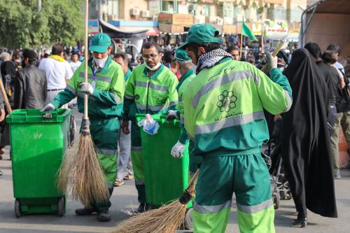 رفت و روب روزانه یک میلیون مترمربع از معابر شهر نجف