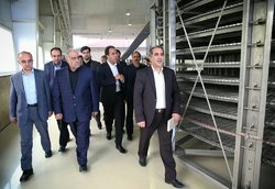 بازدید استاندار از واحدهای تولیدی استان کرمانشاه