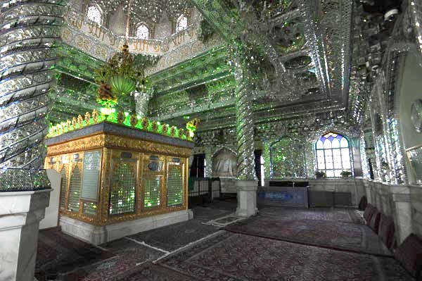 اربعین حسینی را در امامزاده پنج تن(ع) سپری کنید
