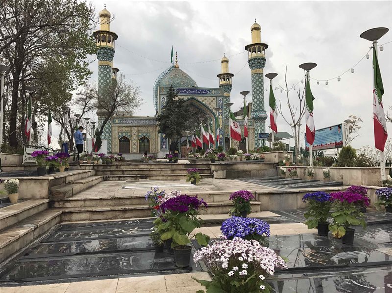 اربعین حسینی را در امامزاده پنج تن(ع) سپری کنید