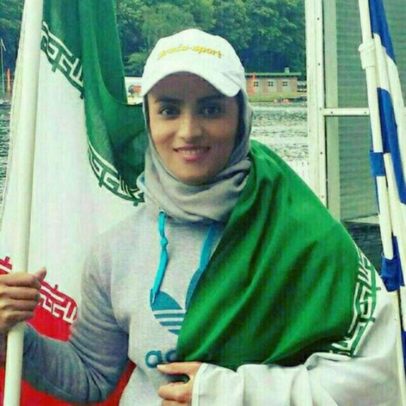 یک بانوی معلول بسیجی نباید تک بعدی باشد