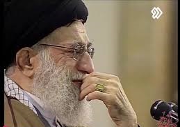 مداحی دلنشین مهدی قربانی  به زبان آذری در حضور رهبر انقلاب + فیلم