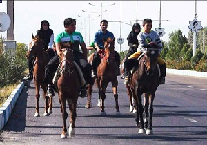همایش سوارکاری در بافق برگزار شد